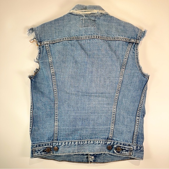 Levi’s vintage 70s/80s denim vest made in the USA large - Picture 6 of 10